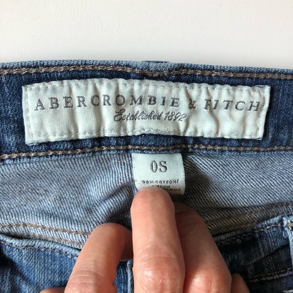 EUC Abercrombie & Fitch Bootcut Jeans Size 0 - Picture 7 of 8